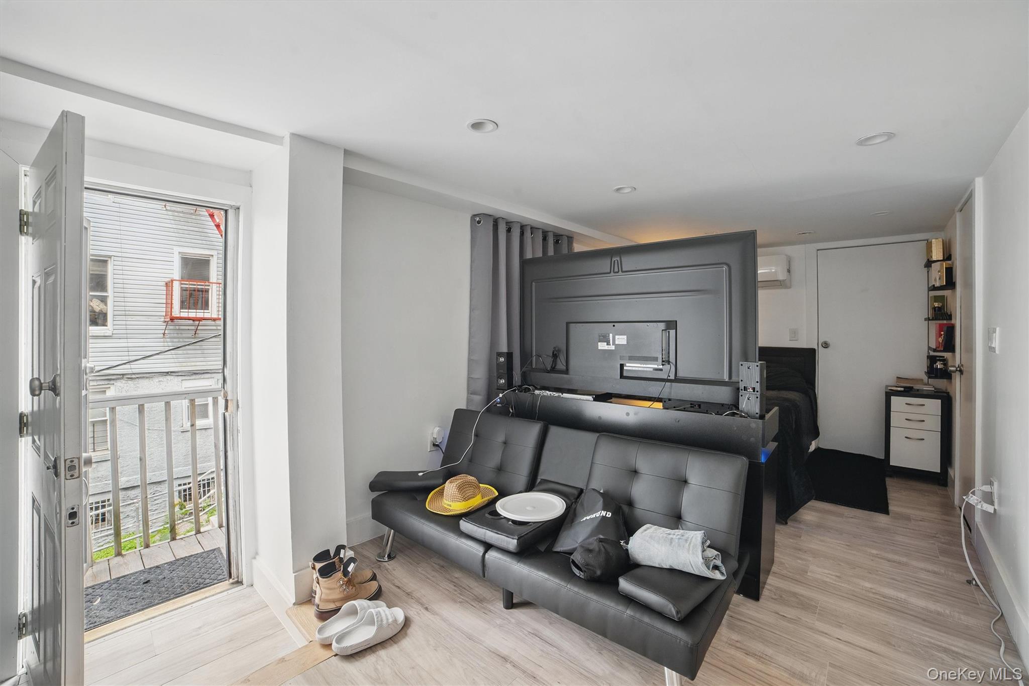 31 Van Cortlandt Park Avenue, Yonkers, NY 10701