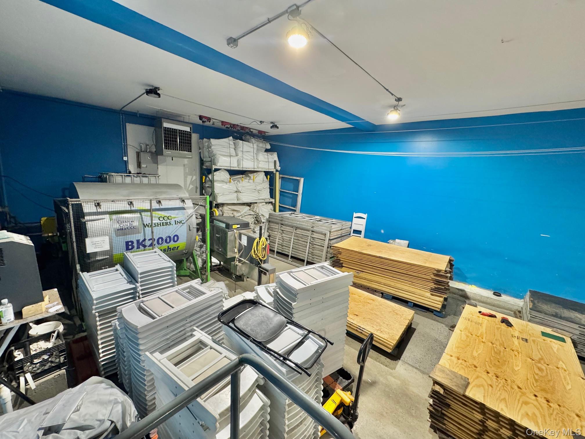 81 Sheridan Boulevard, Inwood, NY 11691