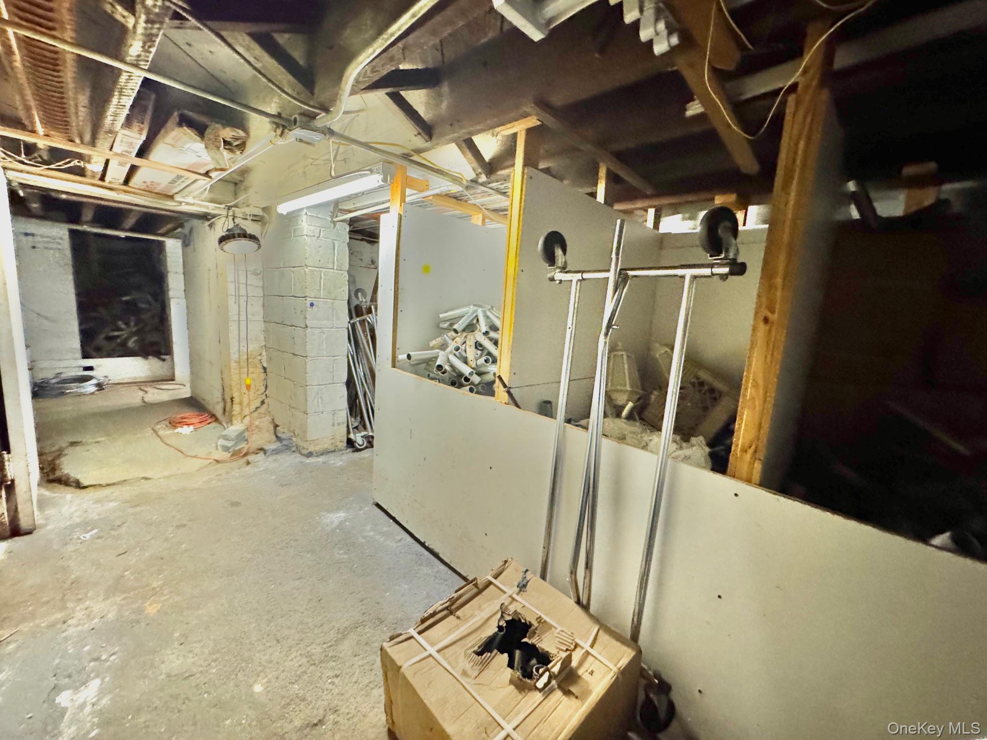 81 Sheridan Boulevard, Inwood, NY 11691