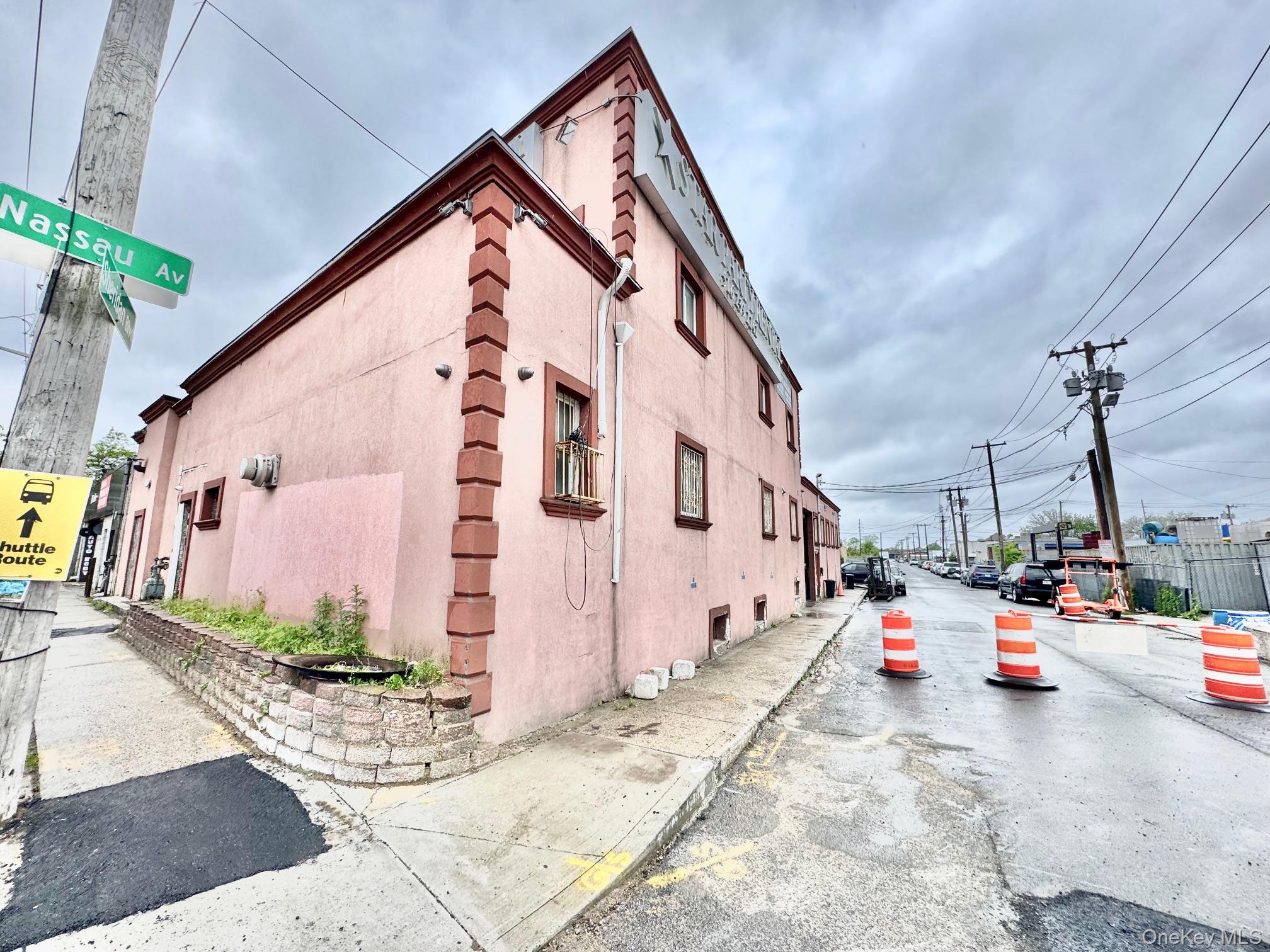 81 Sheridan Boulevard, Inwood, NY 11691