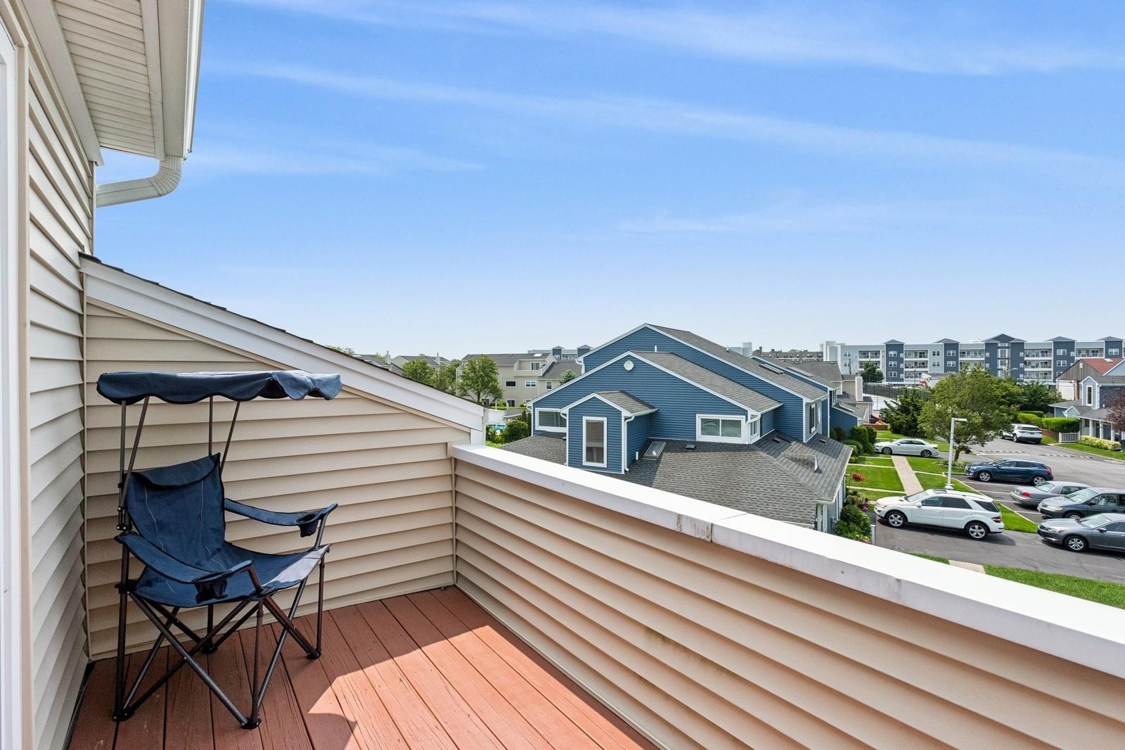 100 Baker Court # 63, Island Park, NY 11558