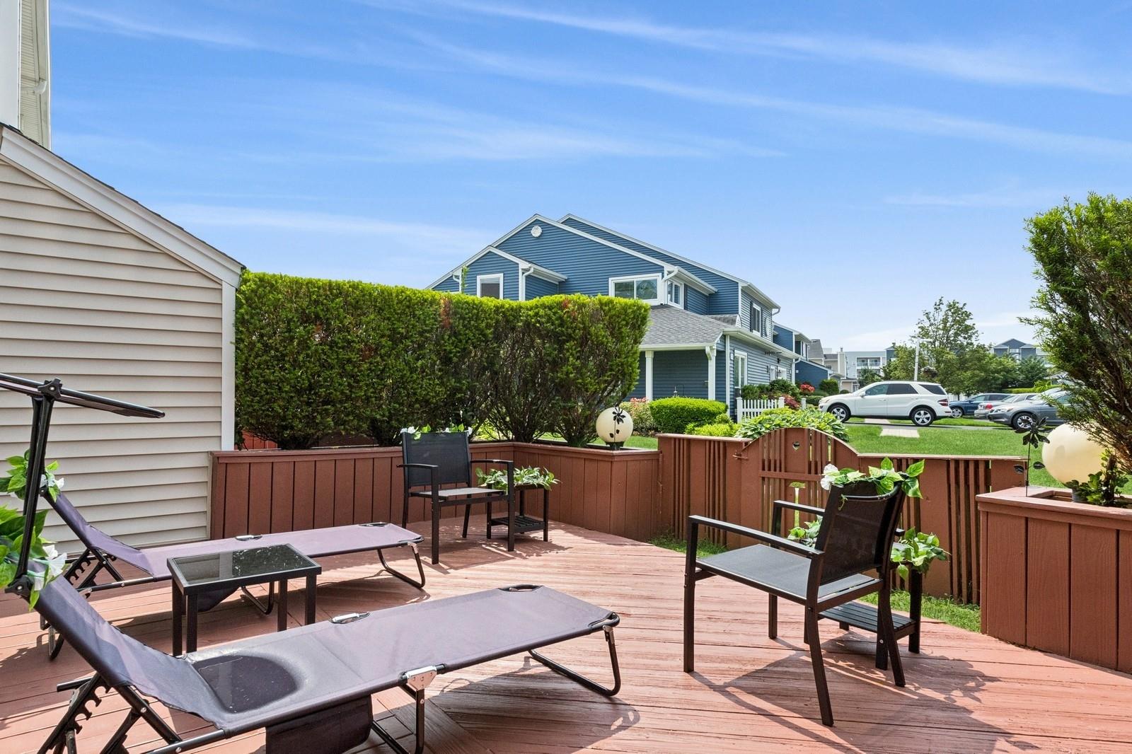 100 Baker Court # 63, Island Park, NY 11558