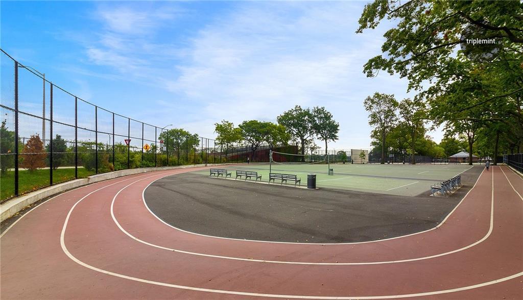 61-20 Grand Central Parkway # B 508, Forest Hills, NY 11375