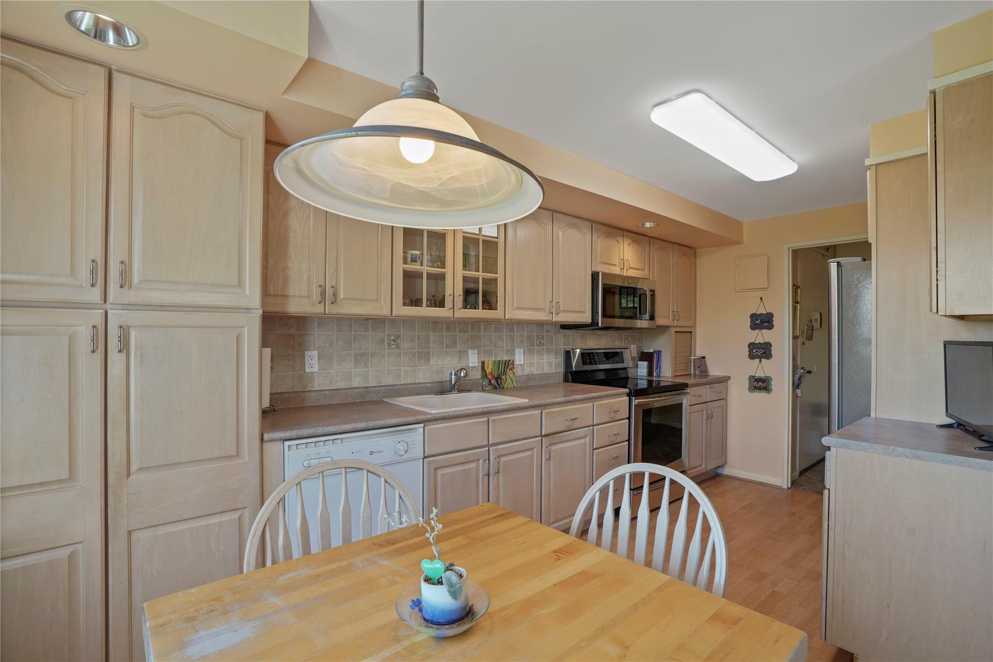 300 High Point Drive # 612, Hartsdale, NY 10530