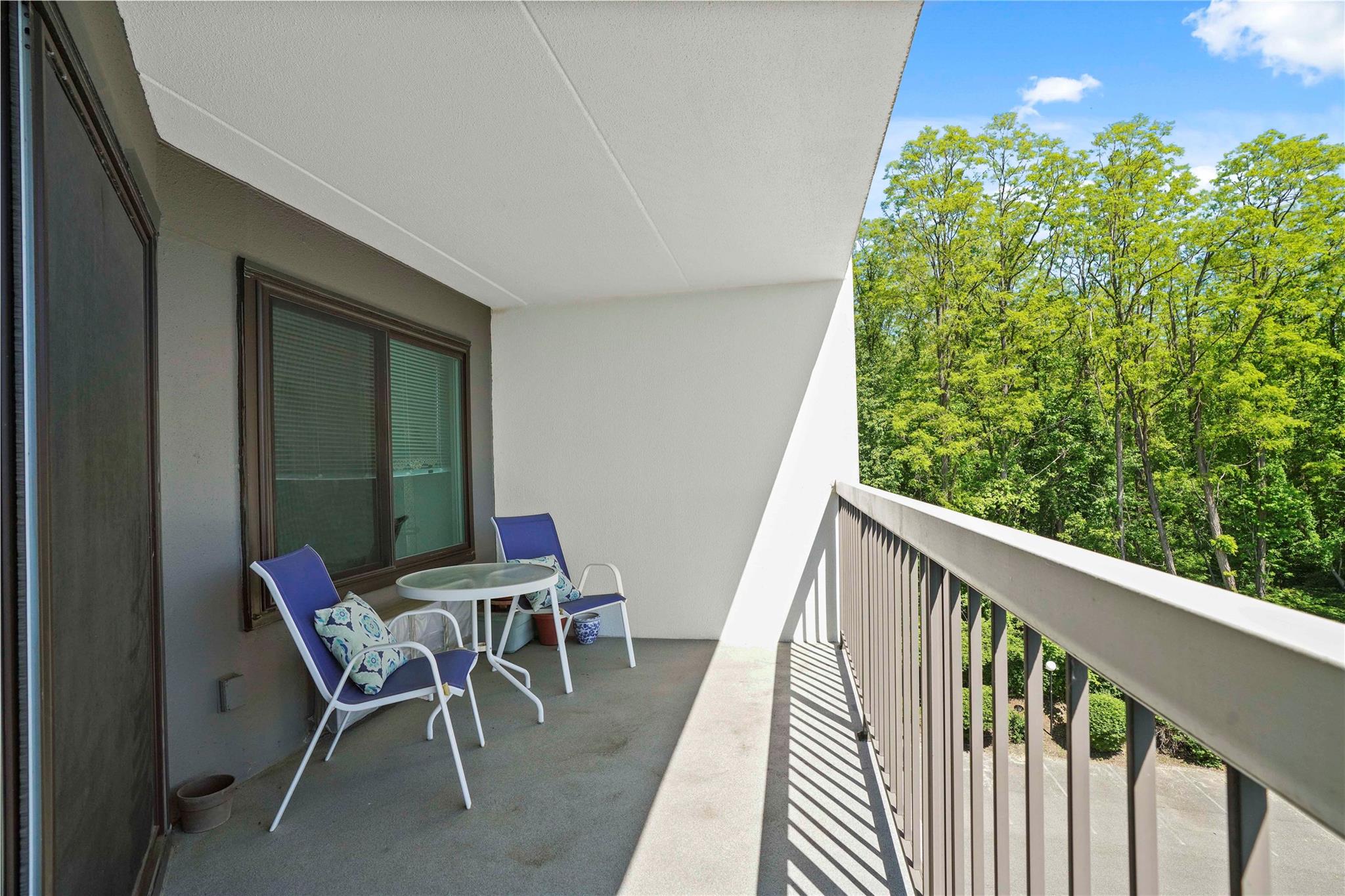 300 High Point Drive # 612, Hartsdale, NY 10530