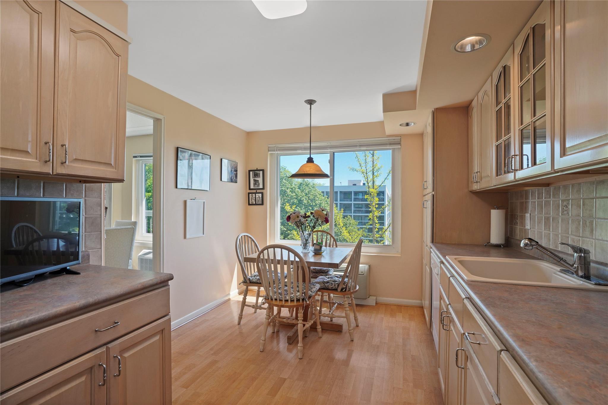 300 High Point Drive # 612, Hartsdale, NY 10530