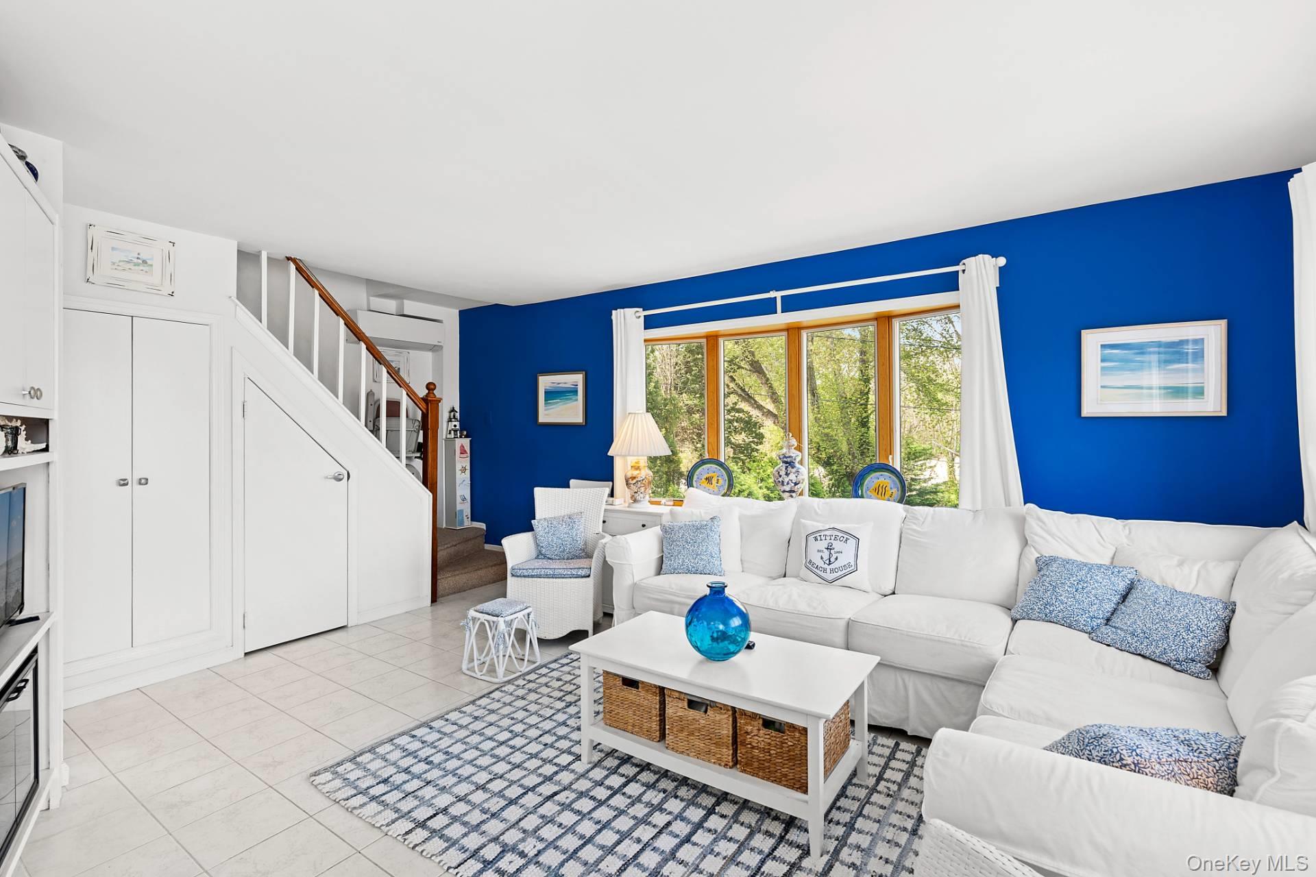 73 North Road, Hampton Bays, NY 11946