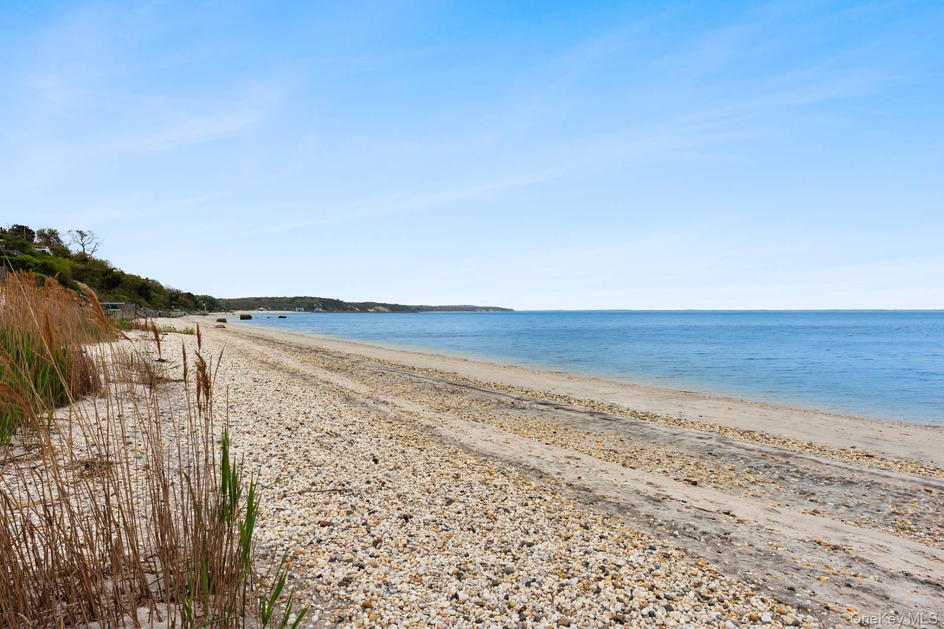 73 North Road, Hampton Bays, NY 11946