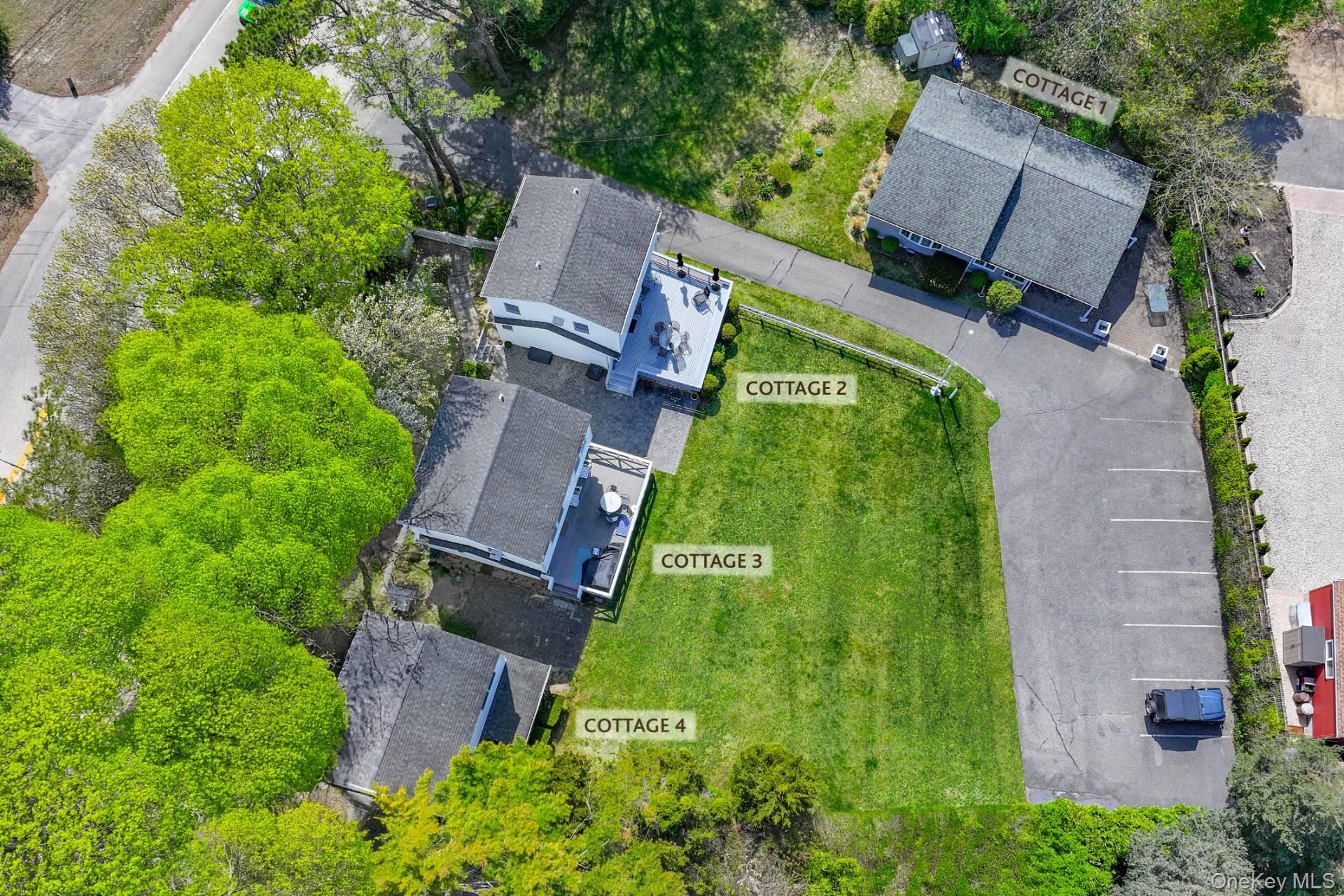 73 North Road, Hampton Bays, NY 11946