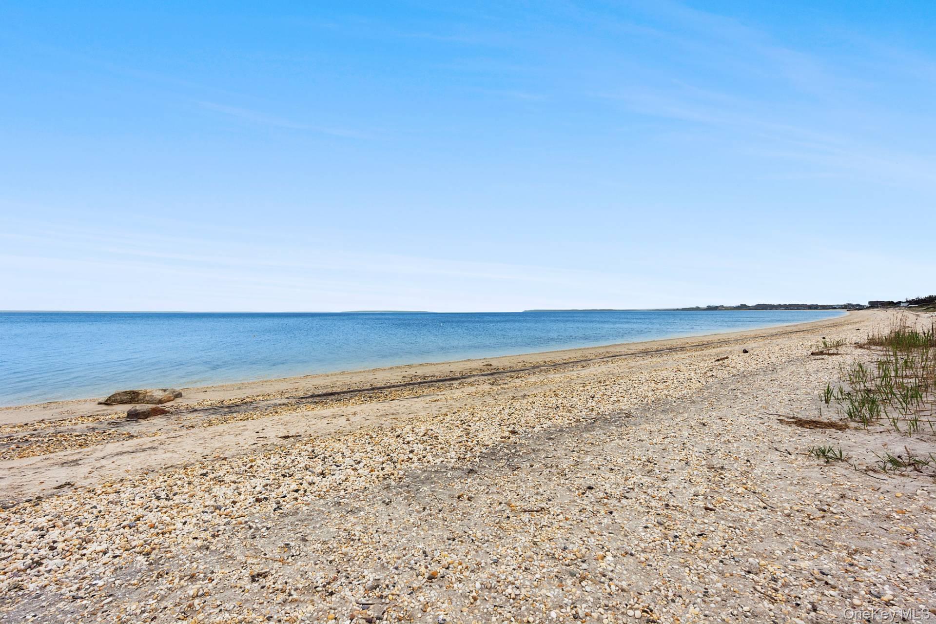 73 North Road, Hampton Bays, NY 11946