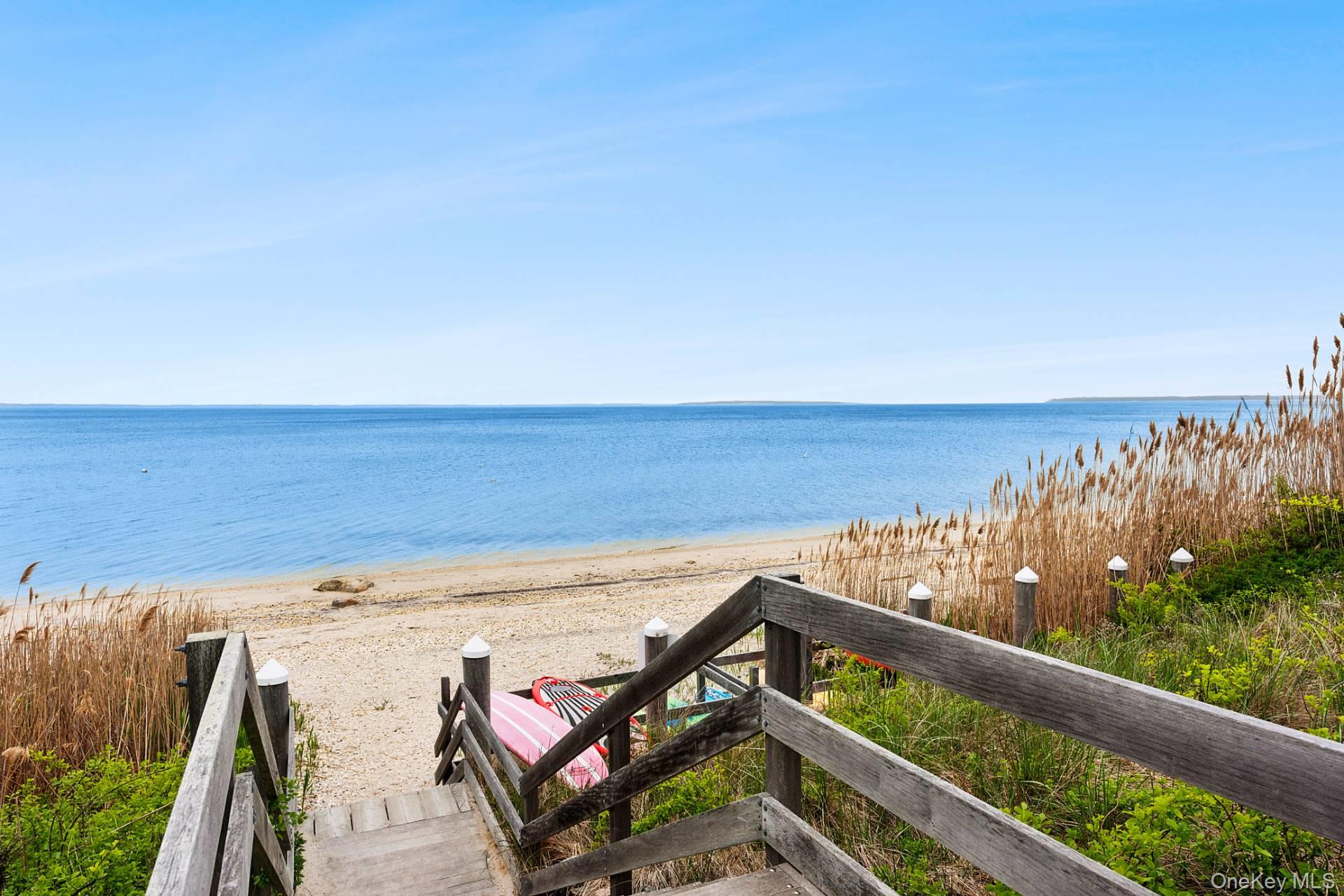 73 North Road, Hampton Bays, NY 11946