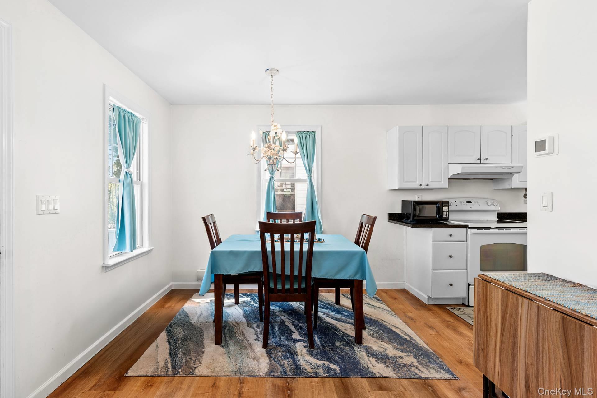 73 North Road, Hampton Bays, NY 11946