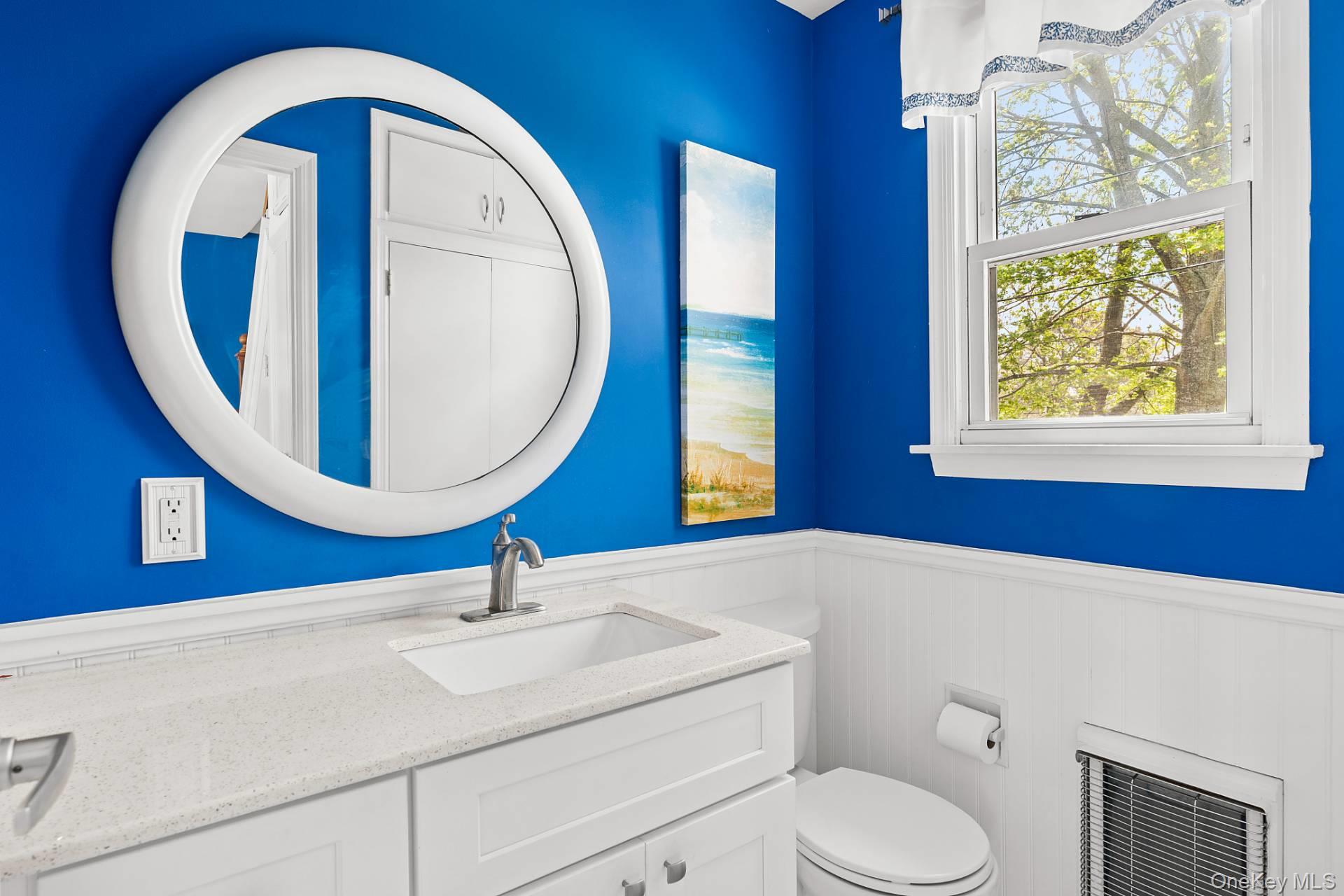 73 North Road, Hampton Bays, NY 11946