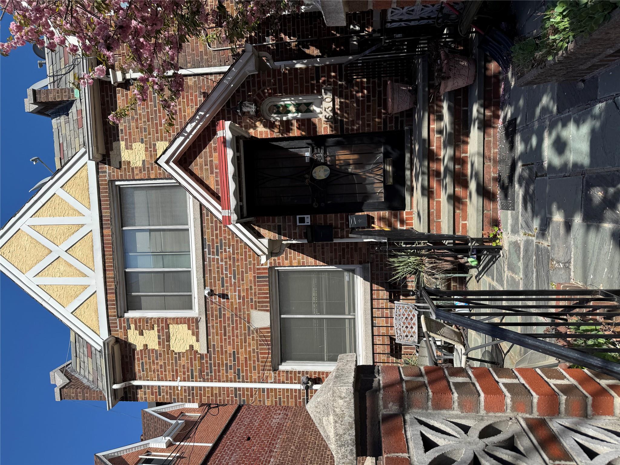 5307 65th Place, Maspeth, NY 11378