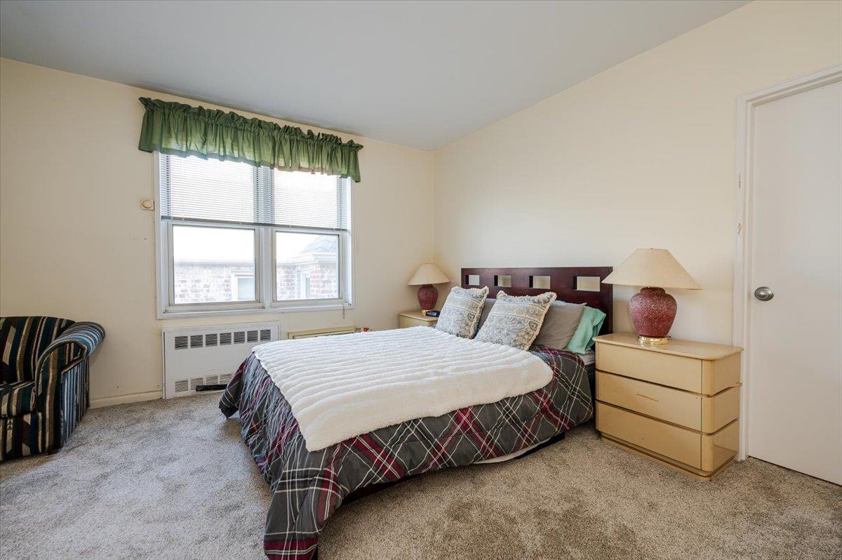 16 Main Street # 3Y, East Rockaway, NY 11518