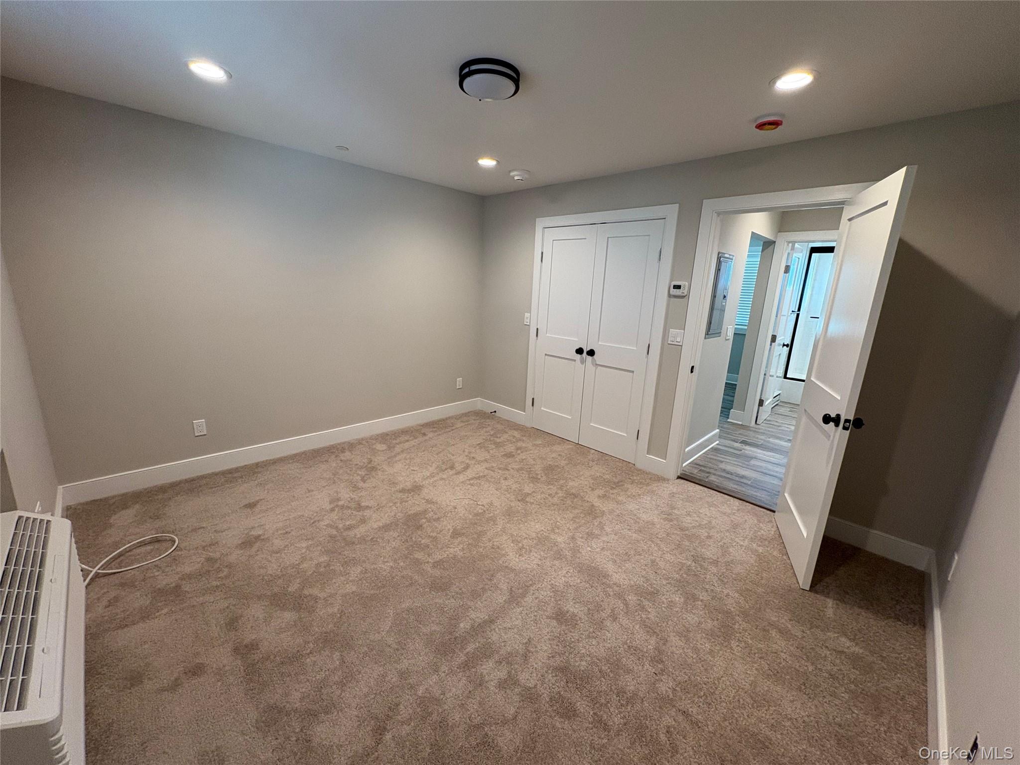 455 Sunrise Highway # #2B, West Babylon, NY 11704