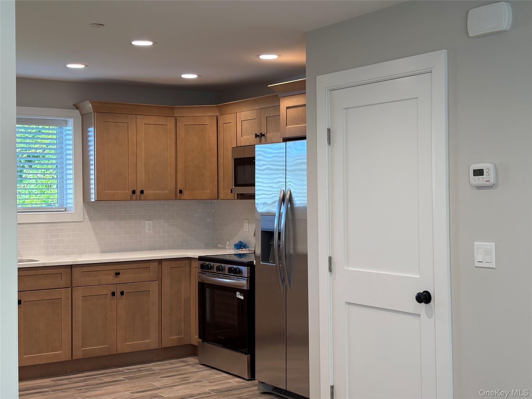 455 Sunrise Highway # #2B, West Babylon, NY 11704