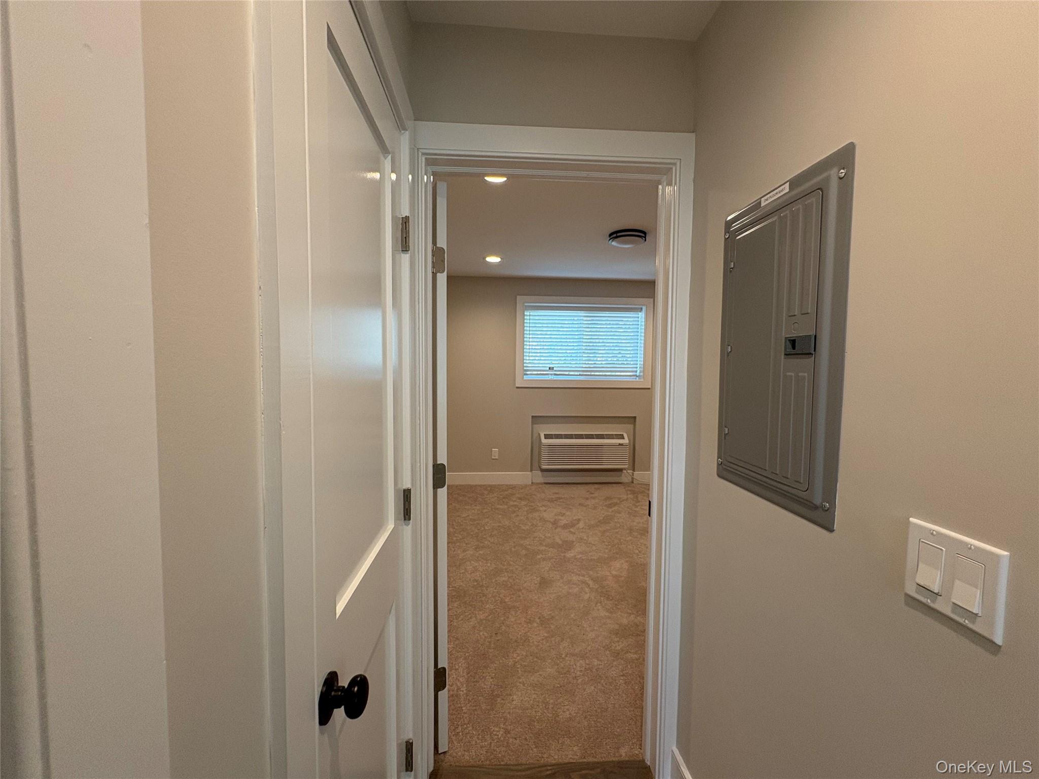 455 Sunrise Highway # #2B, West Babylon, NY 11704