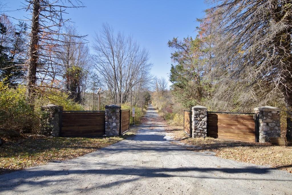 239 Hynes Road, Poughquag, NY 12570