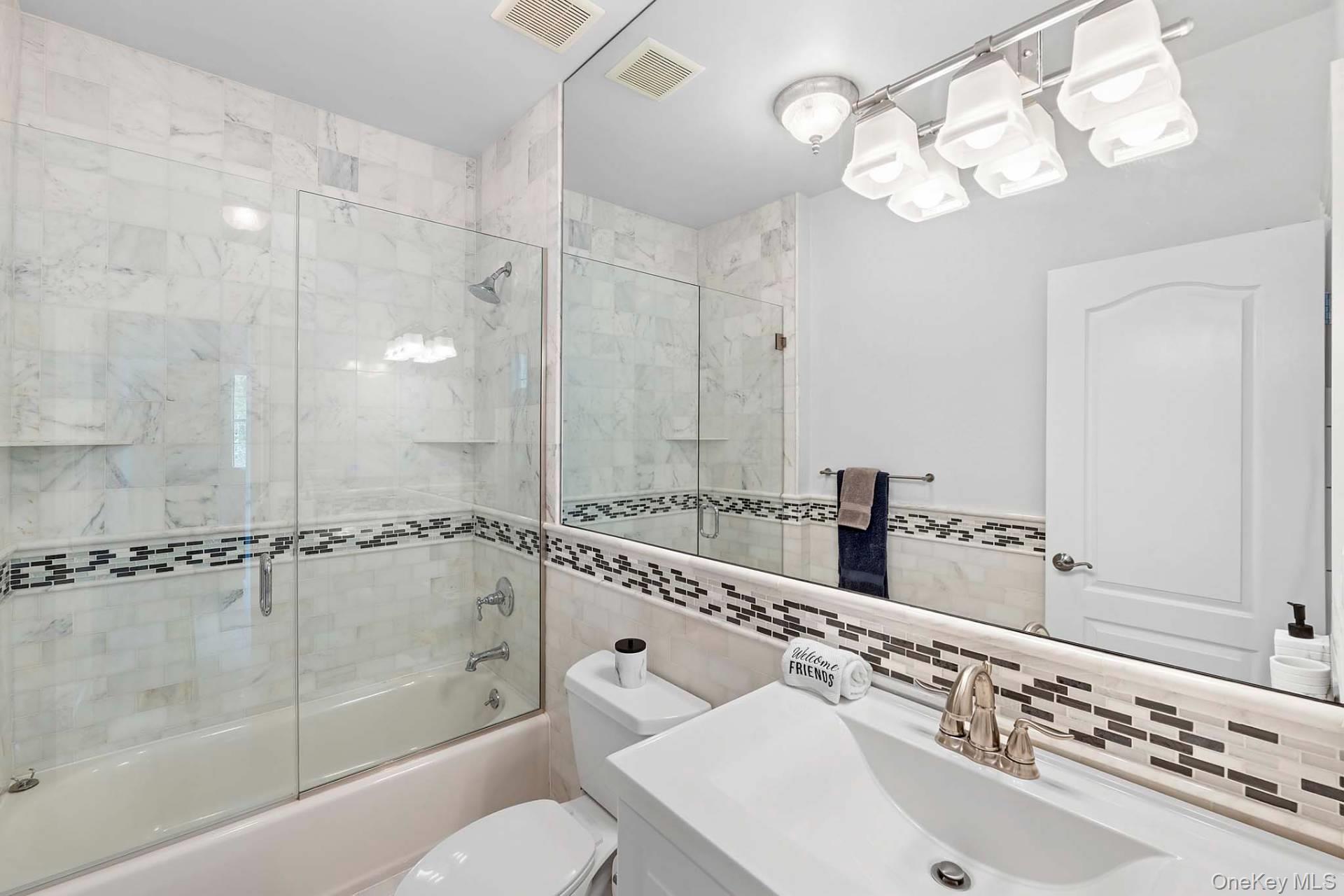 4 White Oak Lane, Southampton, NY 11968