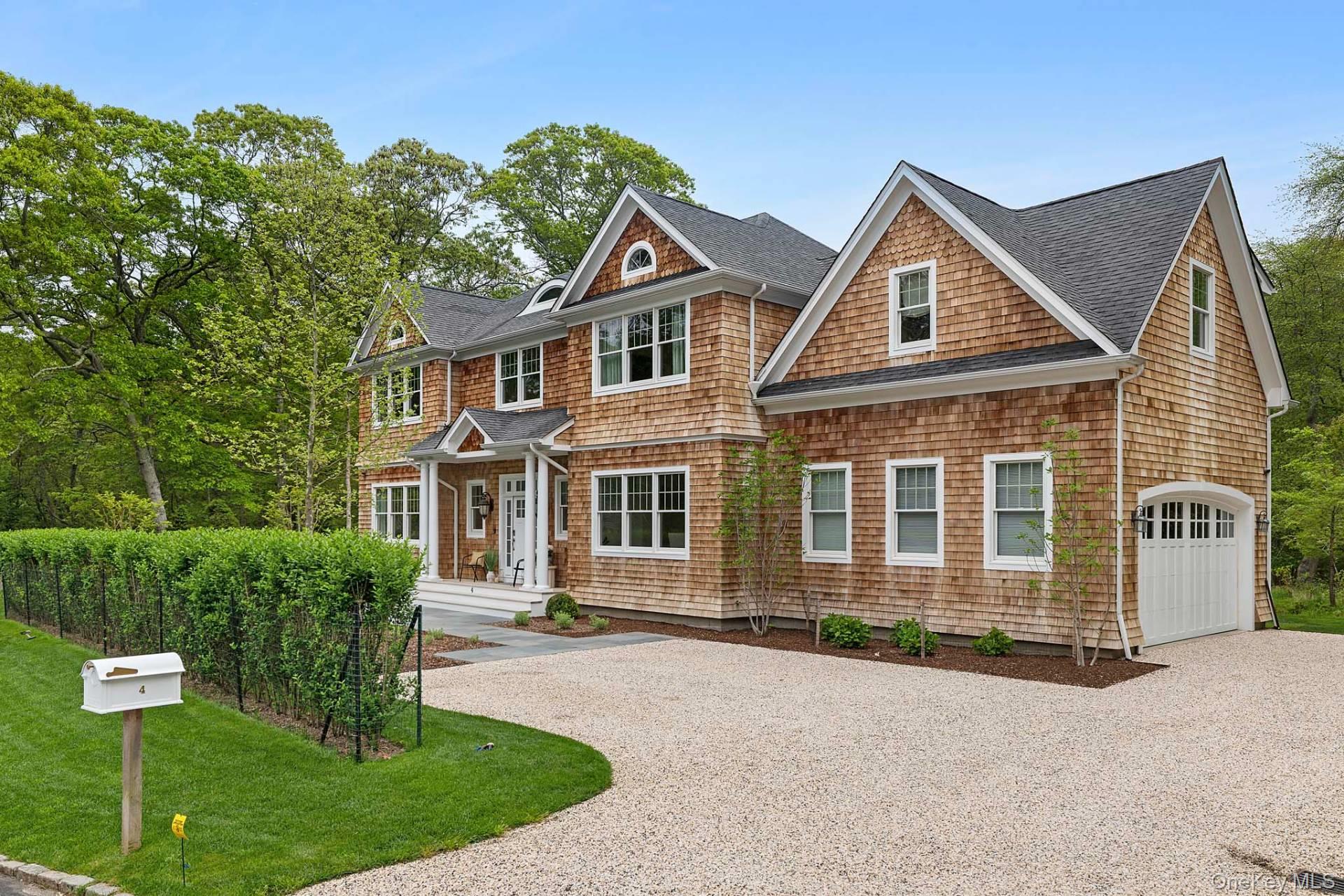 4 White Oak Lane, Southampton, NY 11968