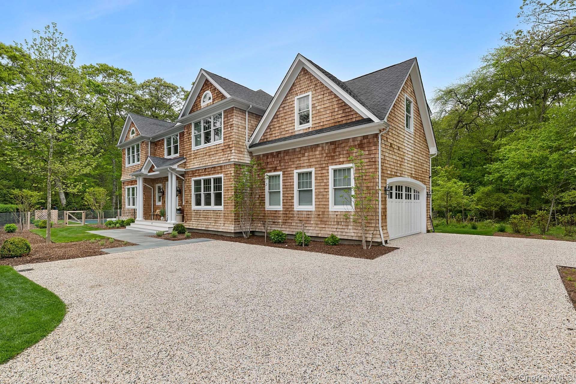 4 White Oak Lane, Southampton, NY 11968