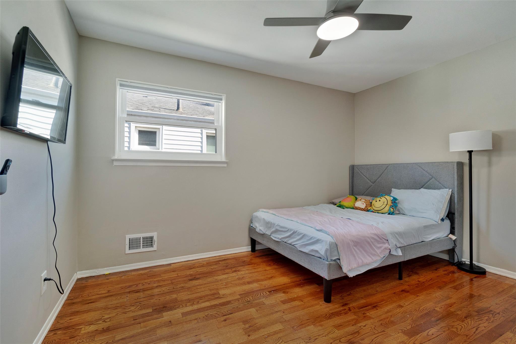 246 Beach 130th Street, Rockaway Park, NY 11694