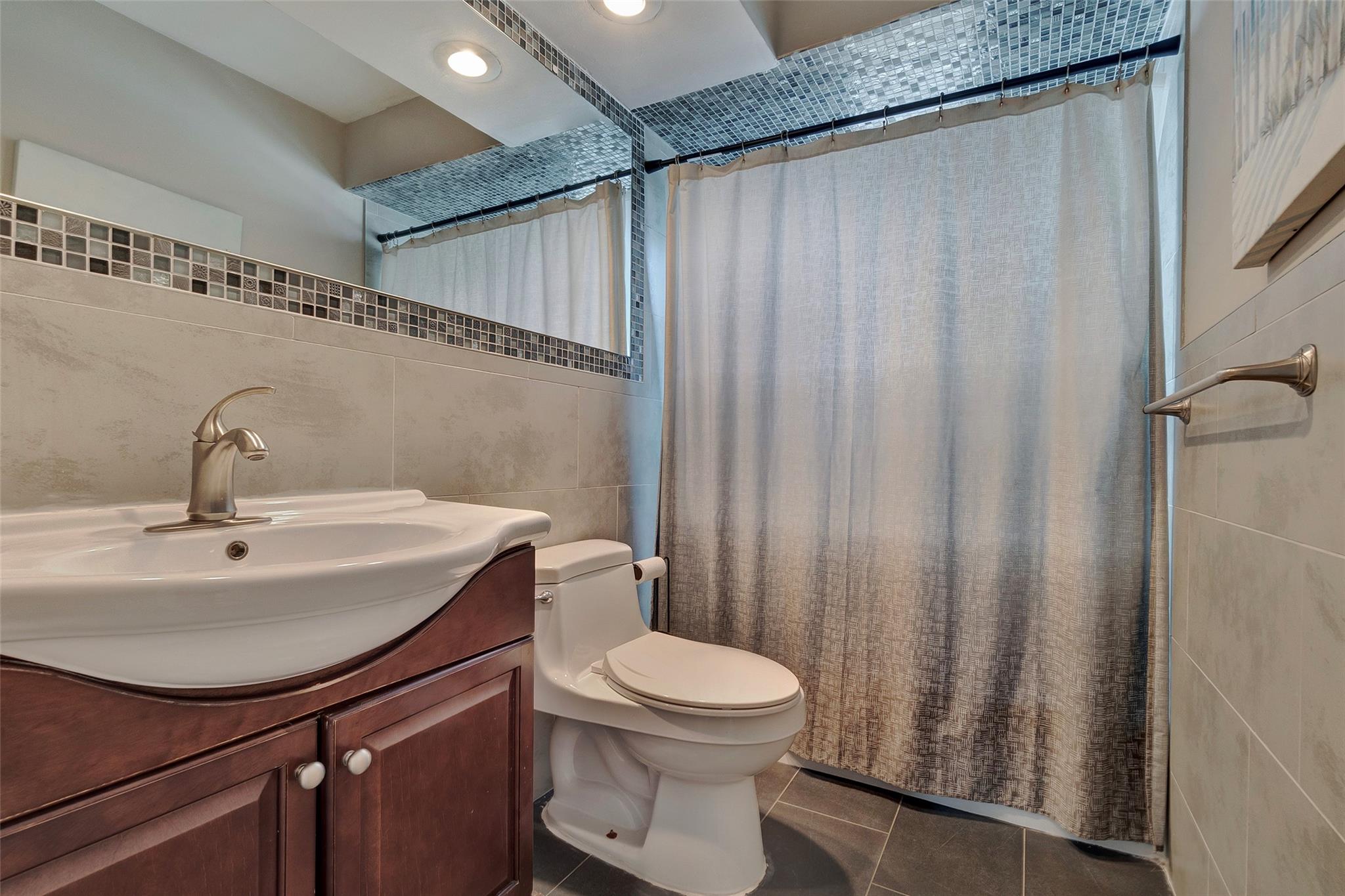 246 Beach 130th Street, Rockaway Park, NY 11694