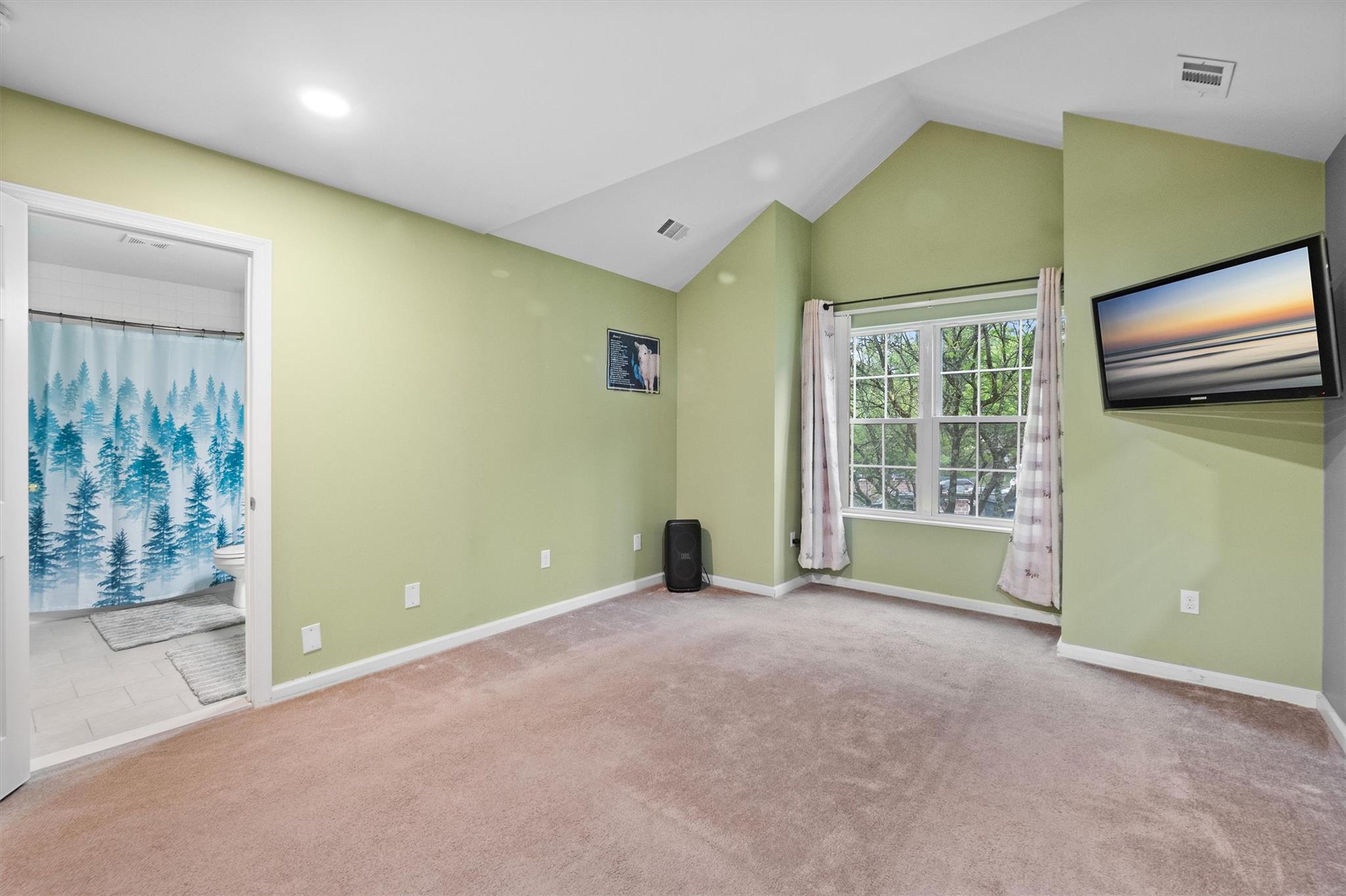 124 Creekside, Spring Valley, NY 10977