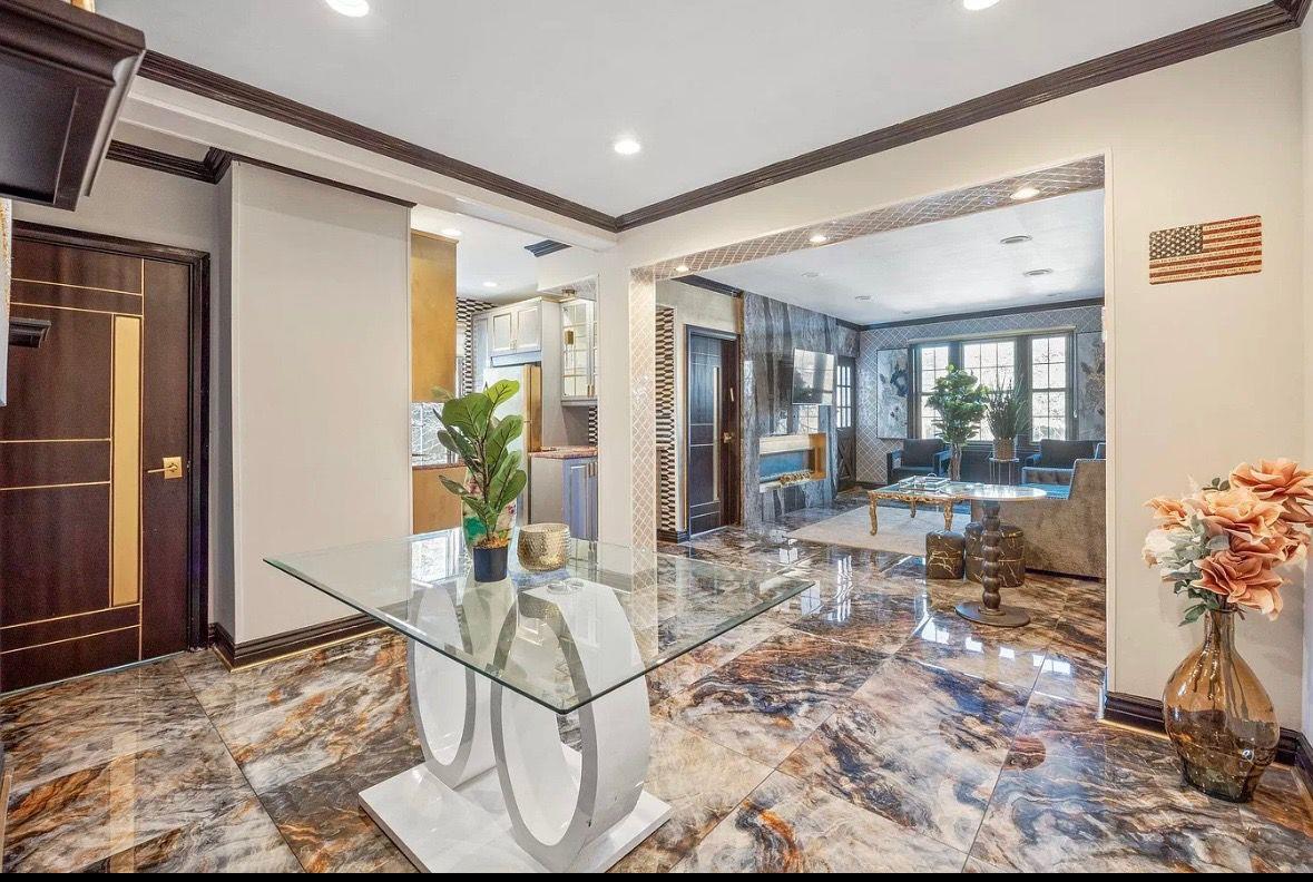 255 Central Avenue # 202-A, Lawrence, NY 11559