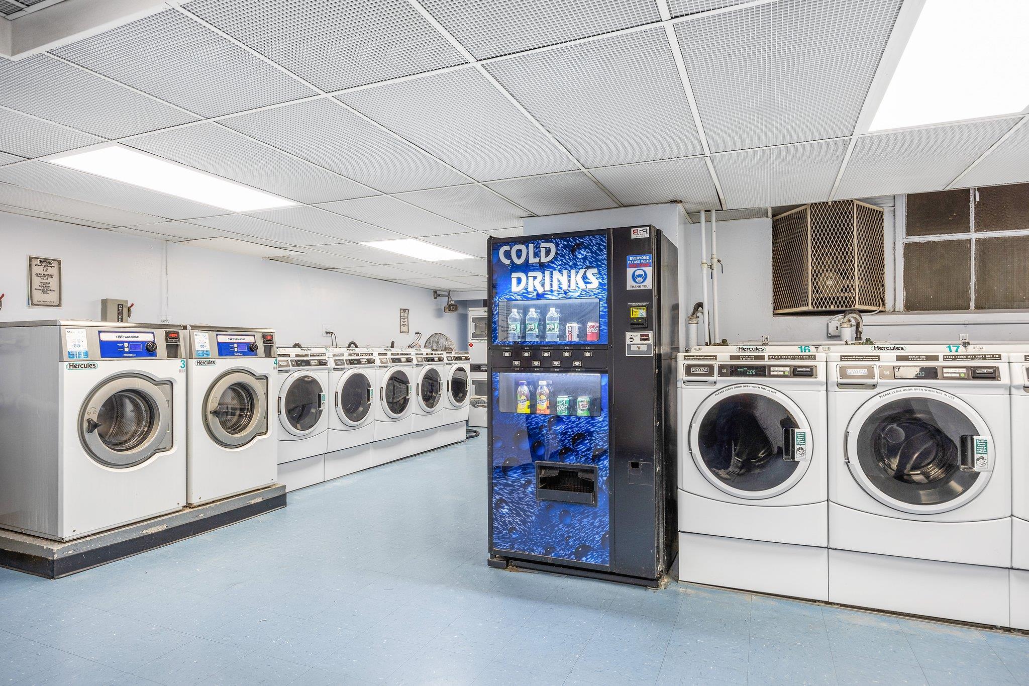 50 Sutton Place S # 16F, New York (Manhattan), NY 10022