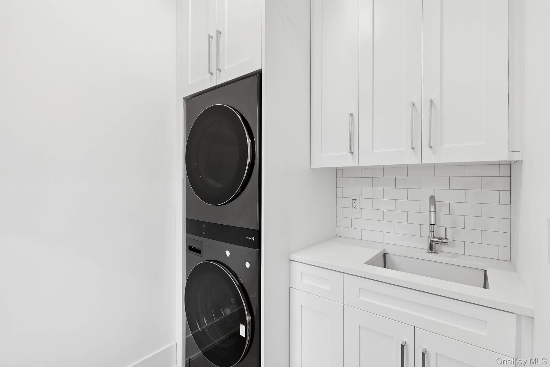 150 Edge Of Woods Road, Southampton, NY 11968