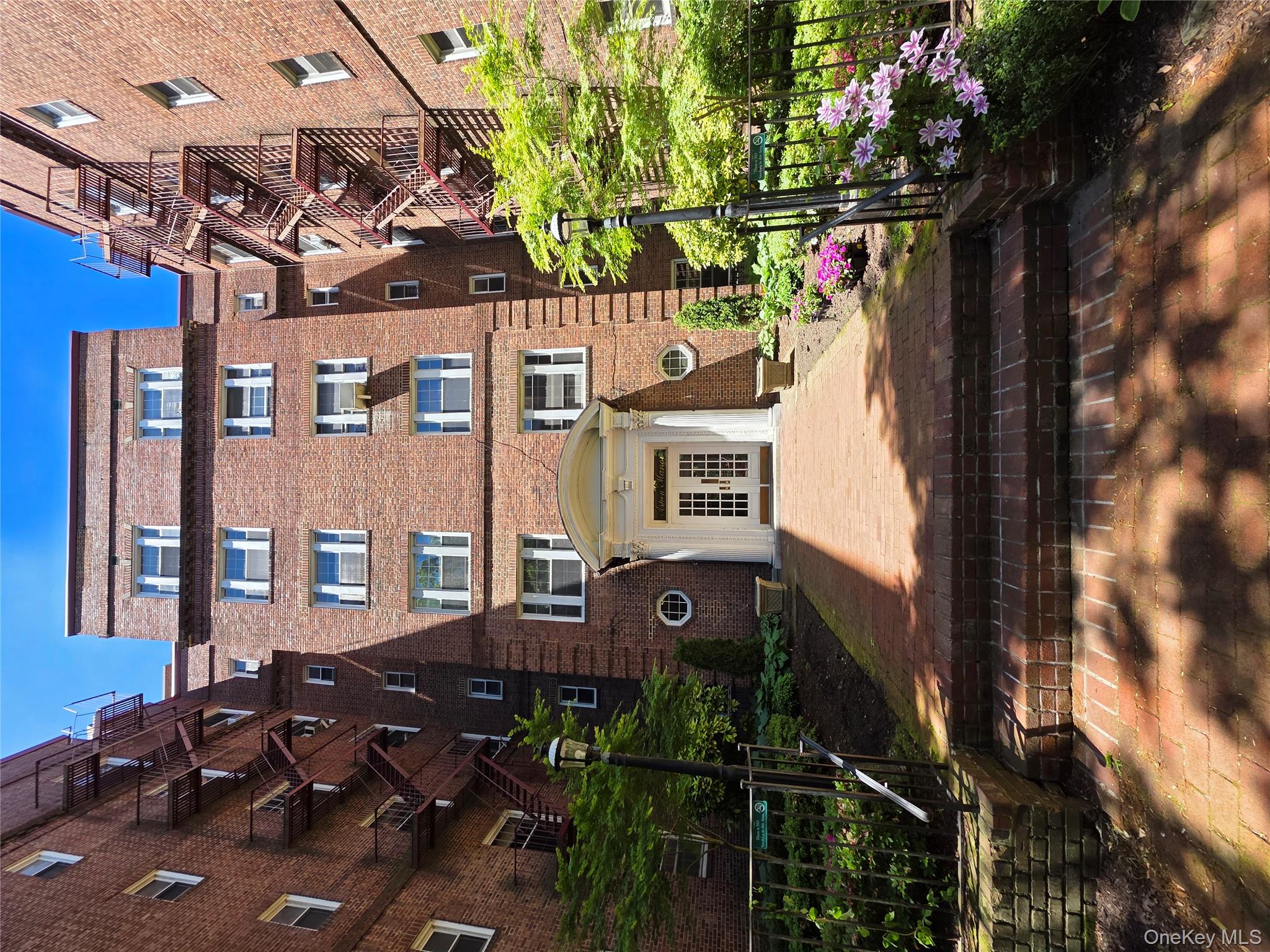 117-01 Park Lane South # A3C, Kew Gardens, NY 11415