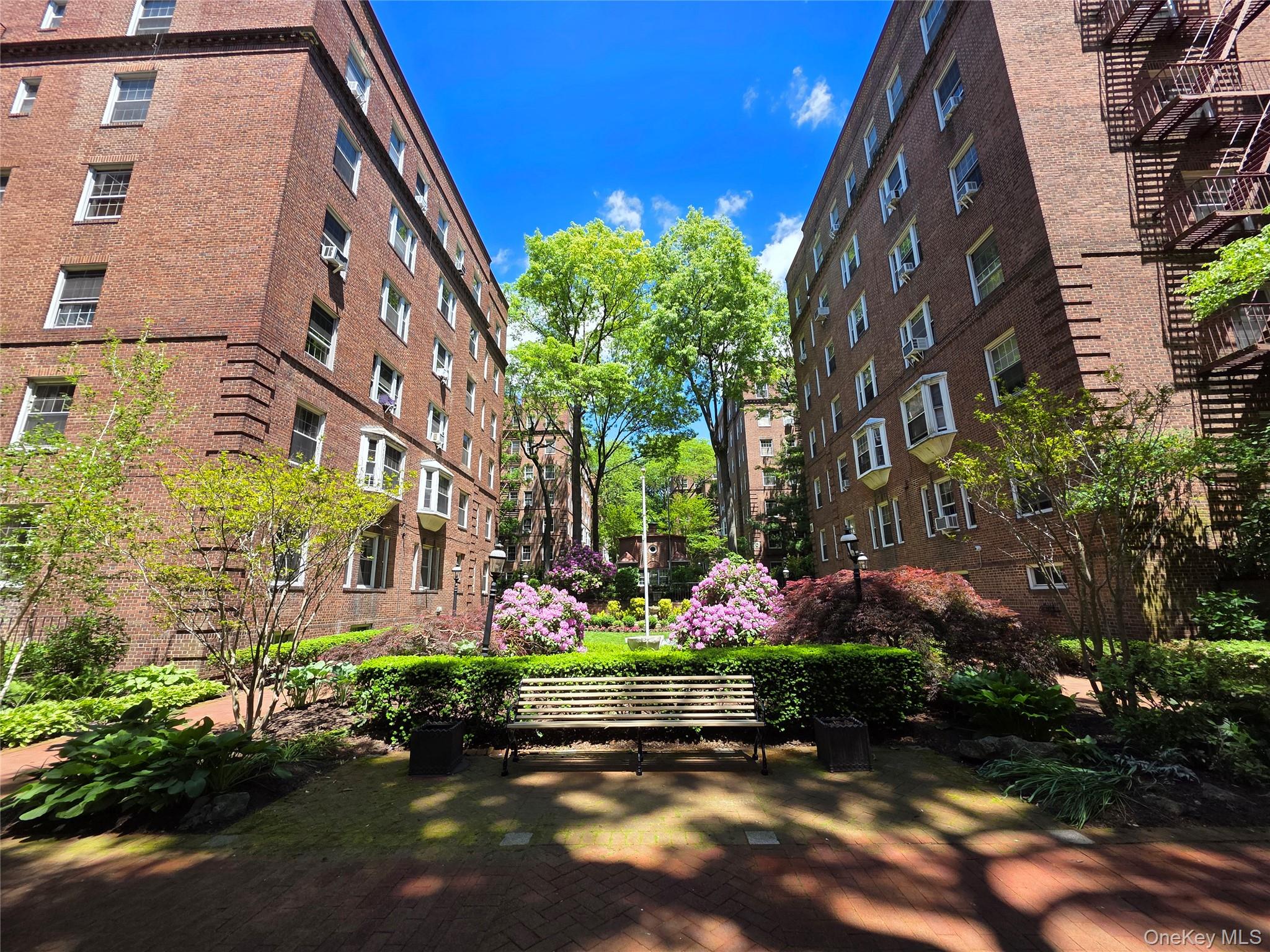 117-01 Park Lane South # A3C, Kew Gardens, NY 11415