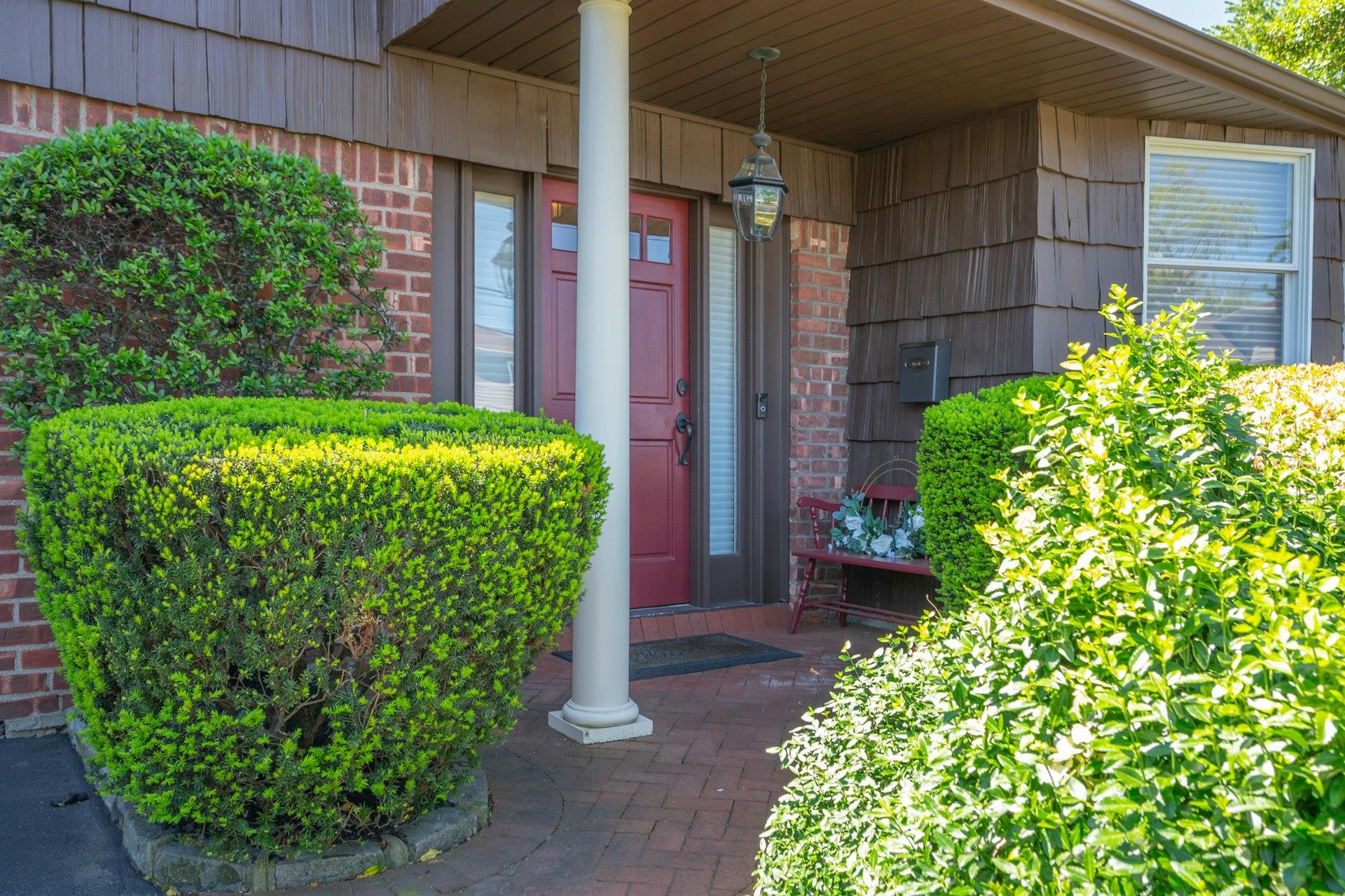 2175 Wantagh Park Drive, Wantagh, NY 11793