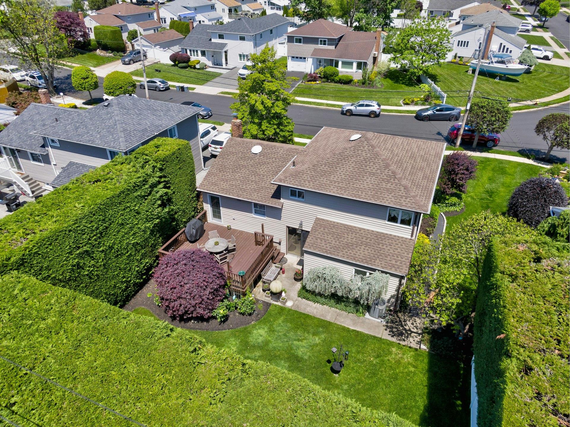 2175 Wantagh Park Drive, Wantagh, NY 11793