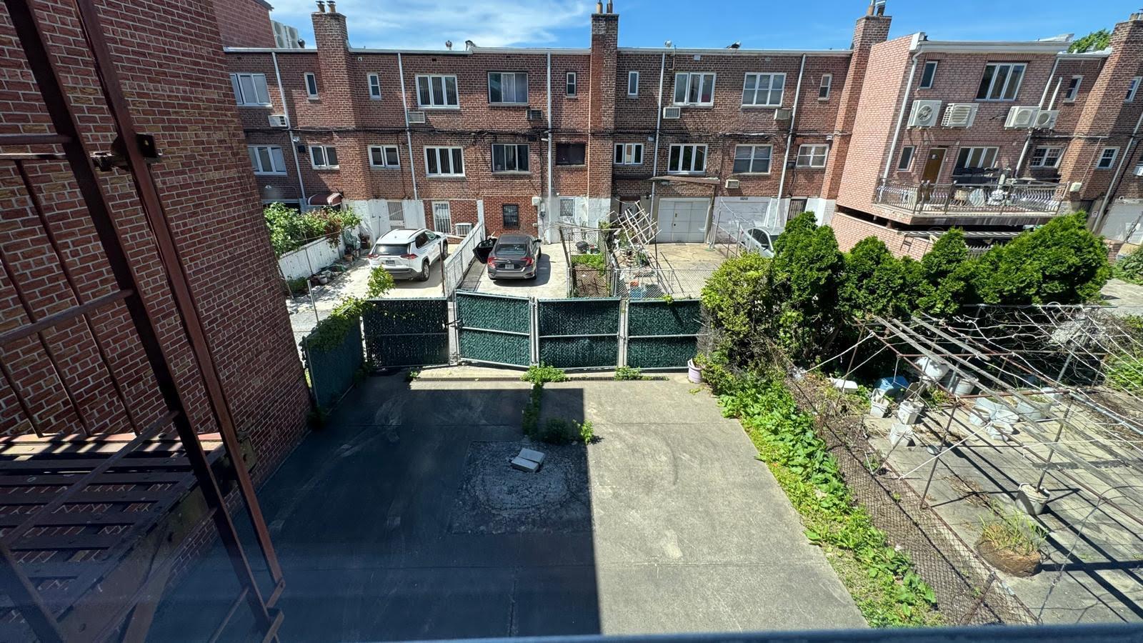 15307 79th Avenue, Flushing, NY 11367