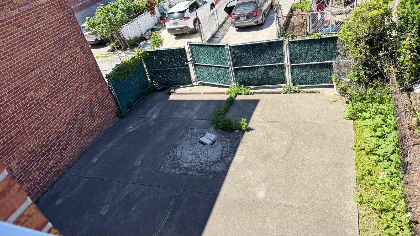 15307 79th Avenue, Flushing, NY 11367