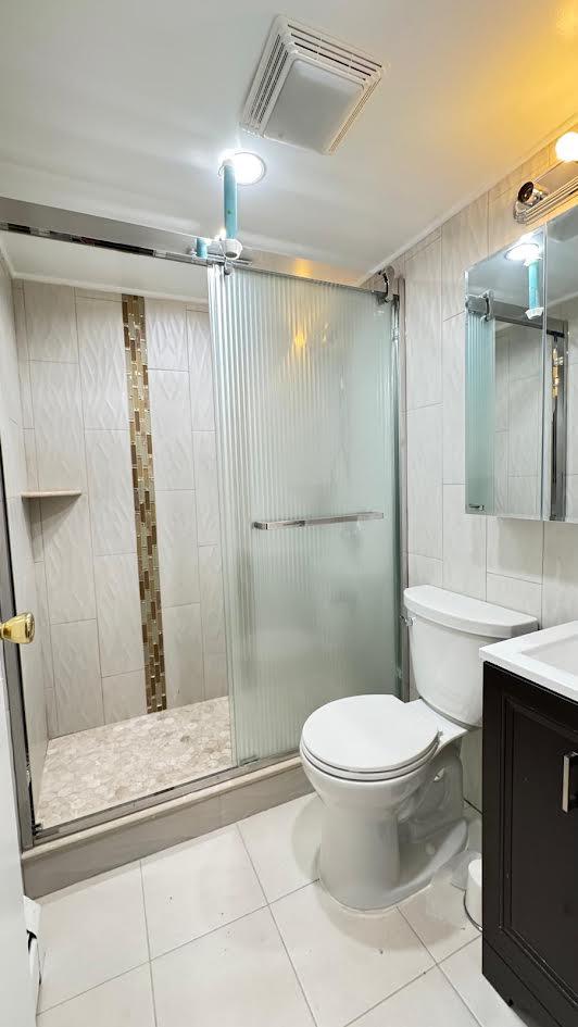 15307 79th Avenue, Flushing, NY 11367