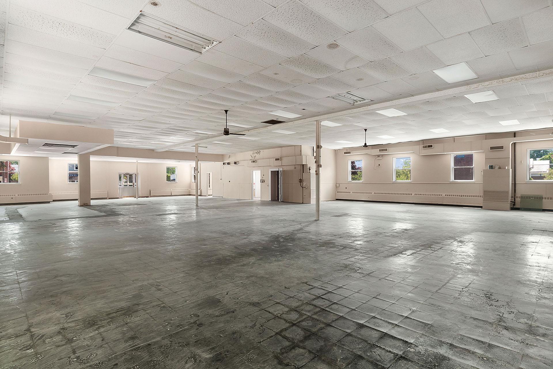 39 Nugent Street, Southampton, NY 11968