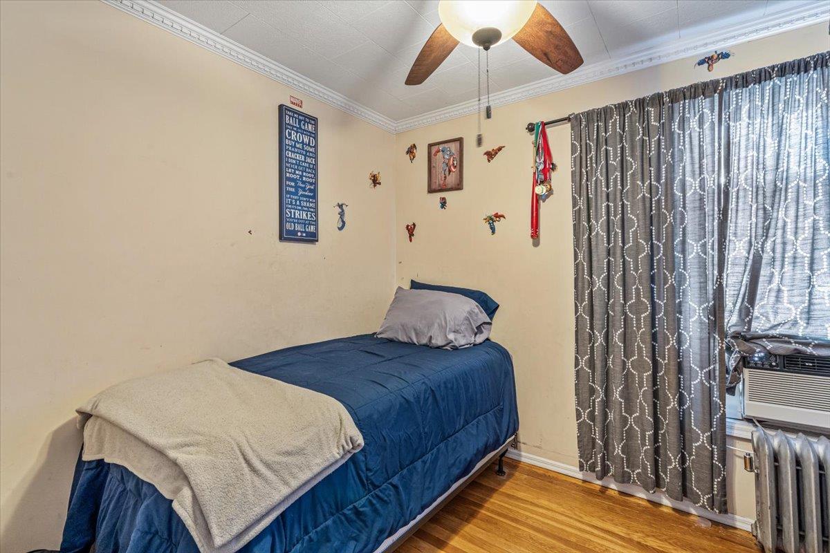 321 Rolling Street, Malverne, NY 11565