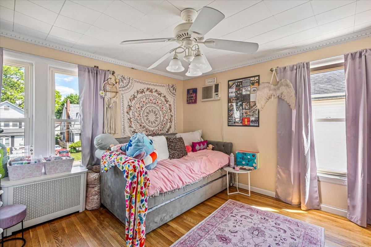 321 Rolling Street, Malverne, NY 11565