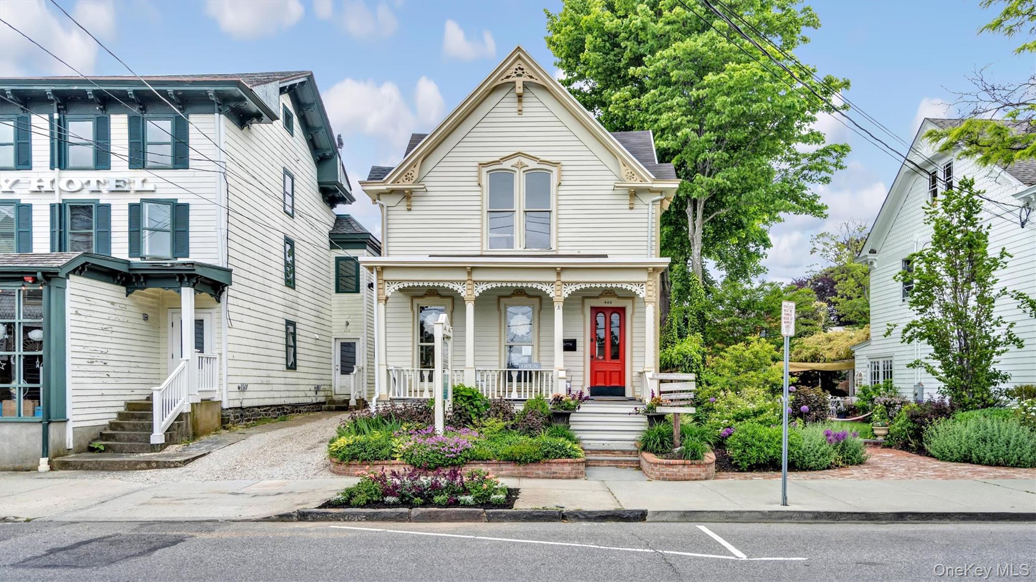 449 Main Street, Greenport, NY 11944