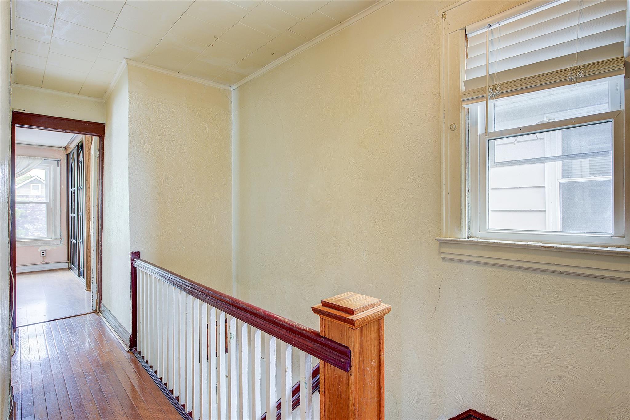 88-22 186th Street, Hollis, NY 11423