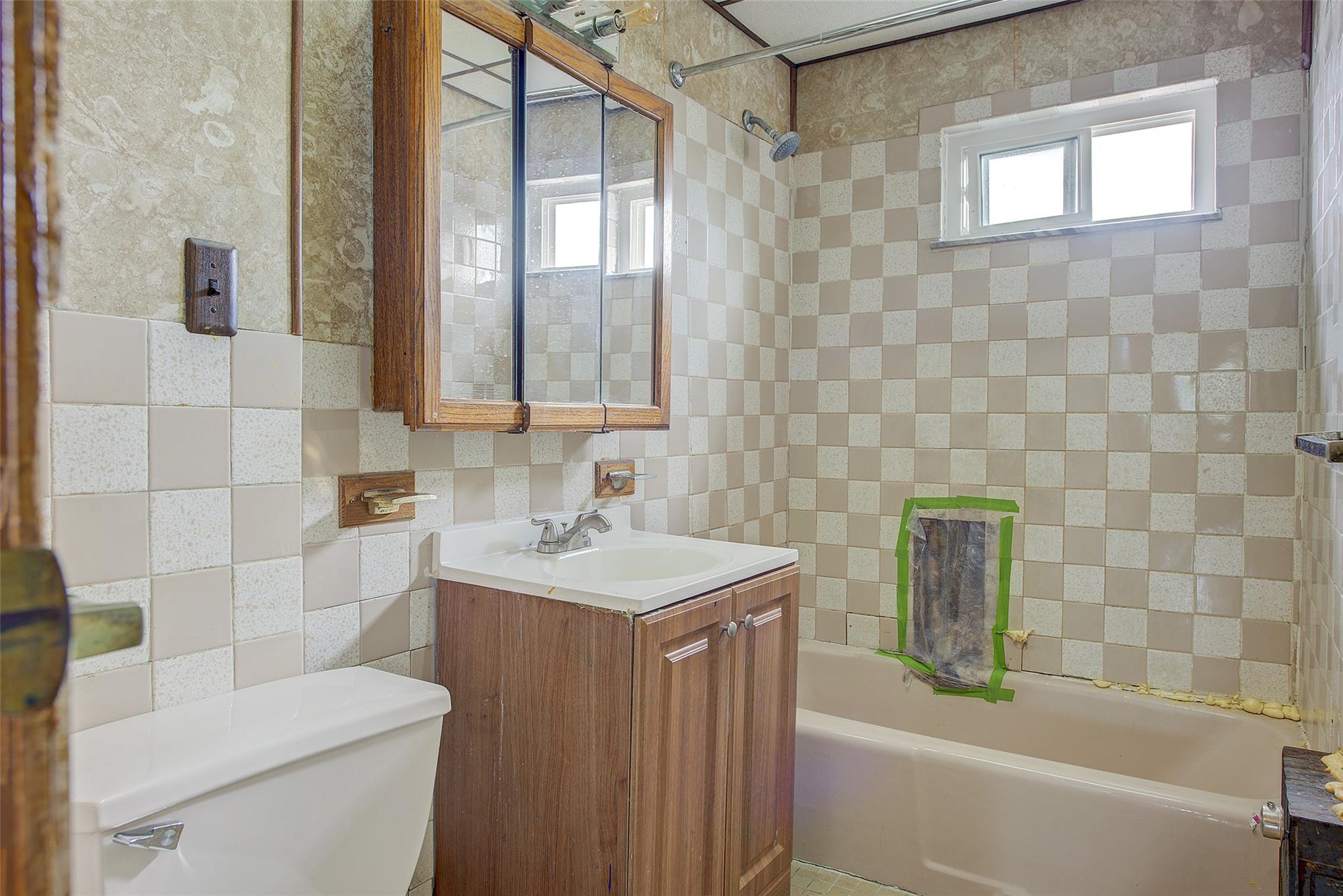 88-22 186th Street, Hollis, NY 11423