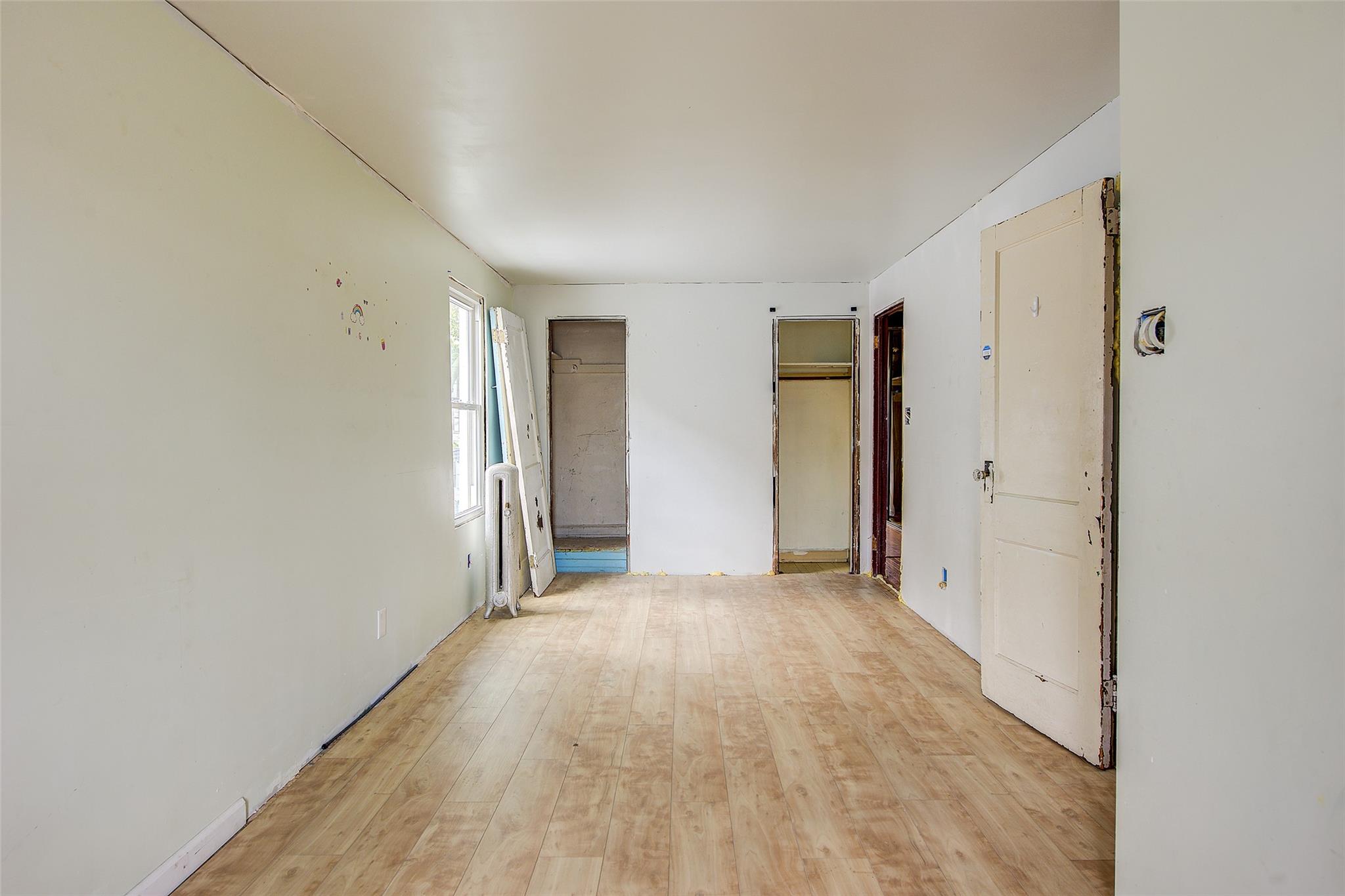 88-22 186th Street, Hollis, NY 11423