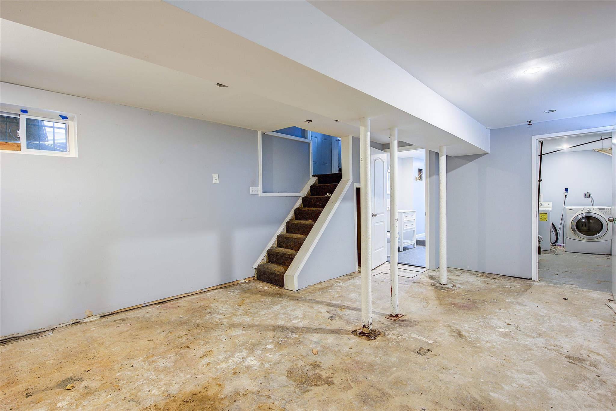 88-22 186th Street, Hollis, NY 11423