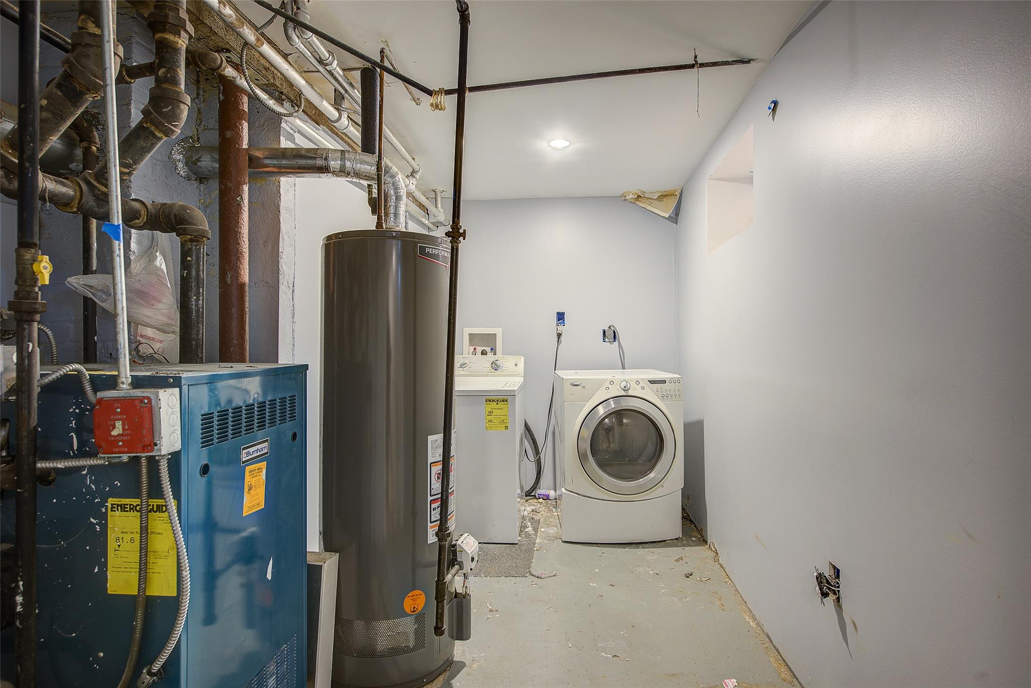 88-22 186th Street, Hollis, NY 11423