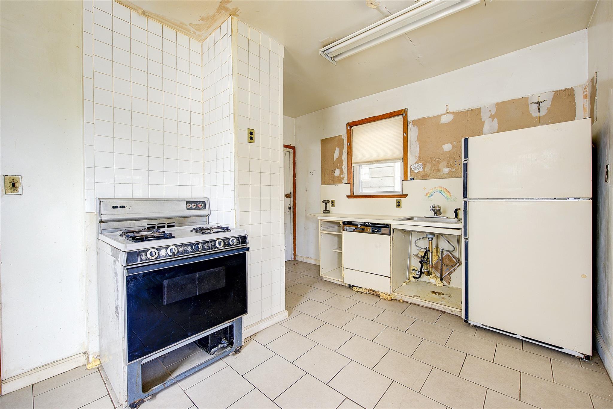 88-22 186th Street, Hollis, NY 11423