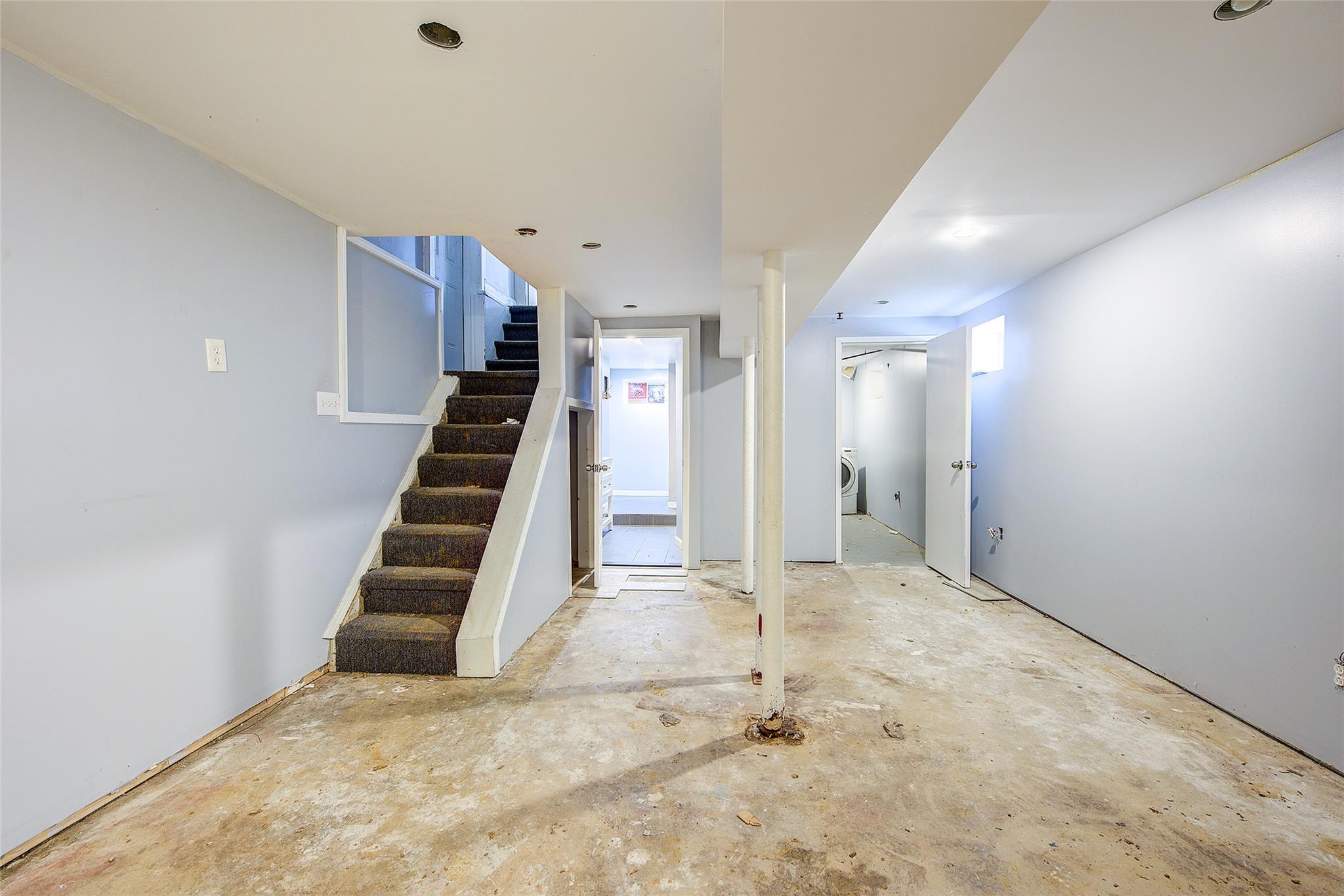 88-22 186th Street, Hollis, NY 11423